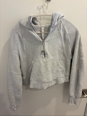 lululemon athletica Light Gray cropped scuba